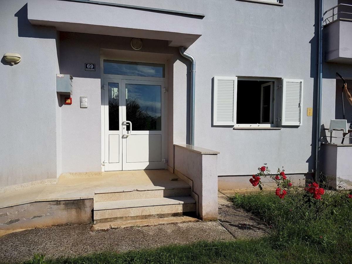 Apartment Vitalia 2+2 Poreč Exterior foto